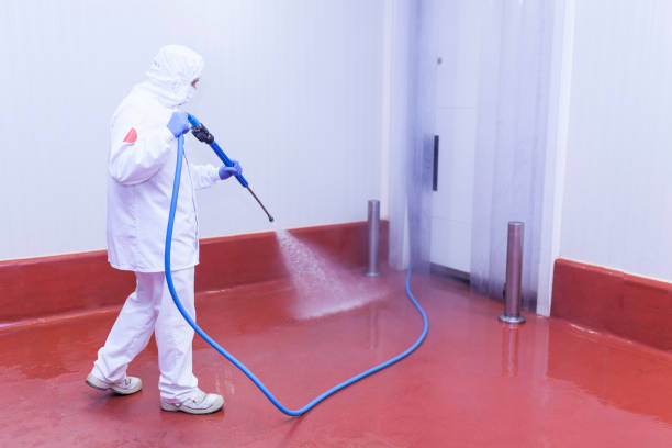 Best Animal Enclosure Cleaning  in Edina, MO